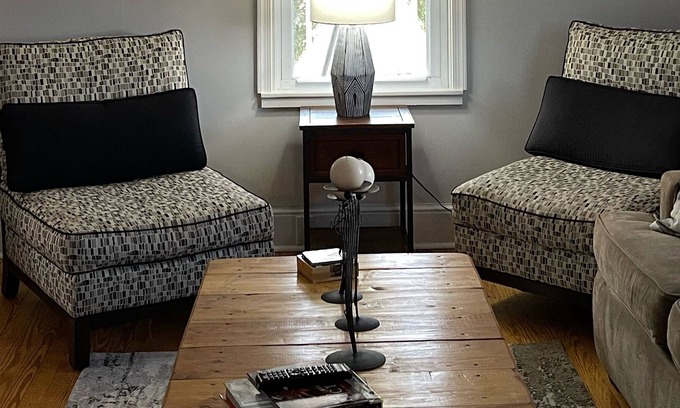 Berkeley Springs Cabaña | Beautiful Cottage Just Minutes from Town
