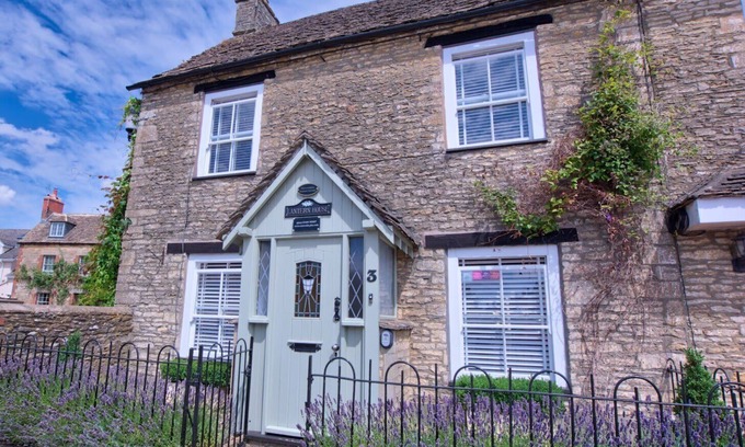 Sherston Casa | Beautiful Cottage in Picturesque Cotswolds Village