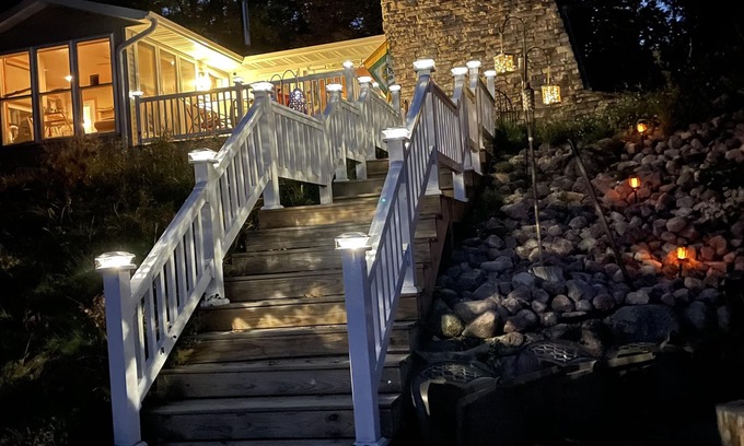 Lakewood Cabina | Beautiful cottage on lakefront with direct access to ATV/UTV/Snowmobile Trails.