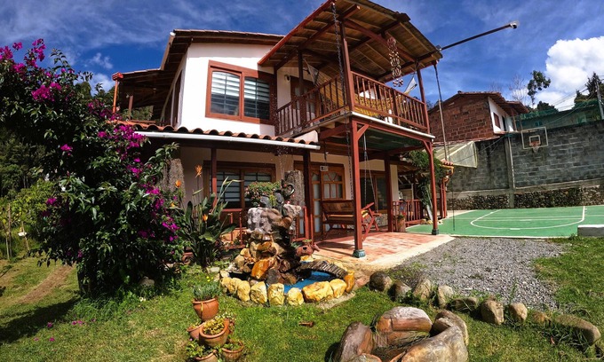 Guarne Cabaña | Hermosa Casa de Campo cerca a Cascada La Brizuela.