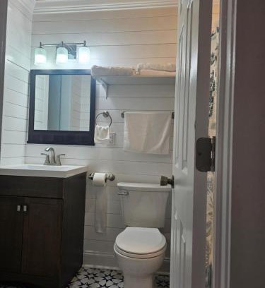 Goose Creek Otro | Beautiful cozy cabin to relax in charleston sc
