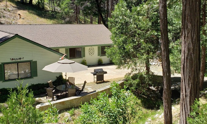 Mariposa Casa | Hermosa casa Creekside en Mariposa Pines cerca de Yosemite.