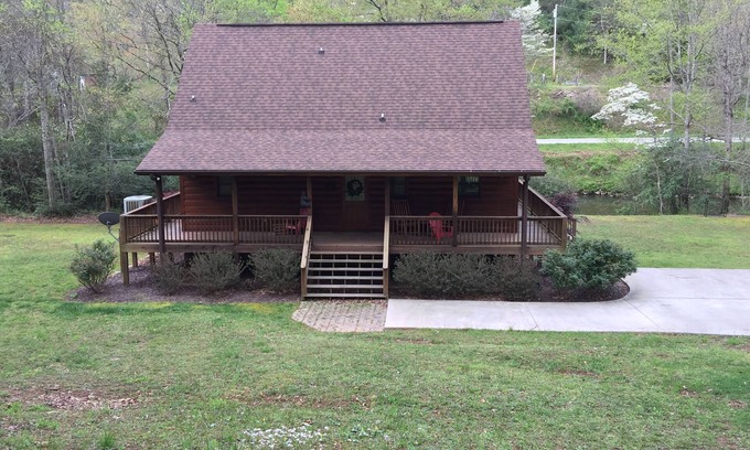 Robbinsville Cabina | *** GRAN PESCA DE INVIERNO *** 3 camas Creekside Mtn Log Cabin !!! Robbinsville, NC