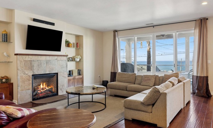 Cayucos Casa | Hermosa casa personalizada en la playa de Cayucos