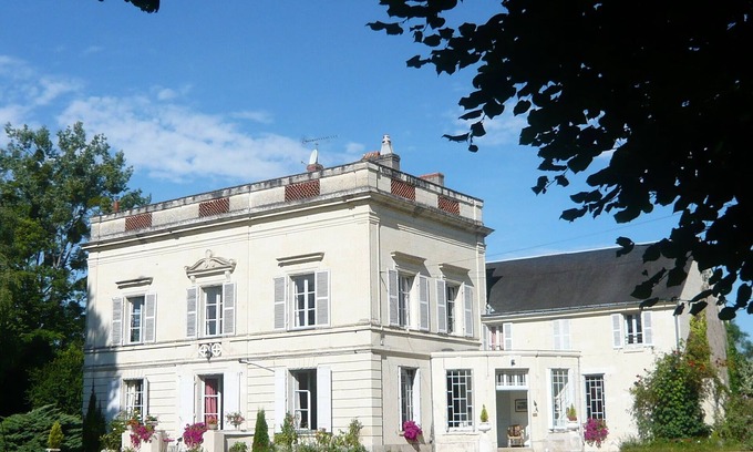 Neuille Casa | Saumur -Val de Loire - Propiedad 10 ha - Casa Rural por habitaciones - 22 personas max