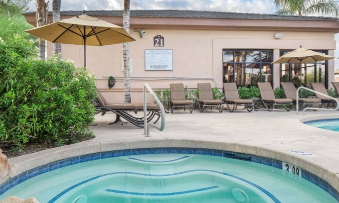 Scottsdale Links Complejo | Beautiful Desert Villa - 2BR near TPC Golf Course
