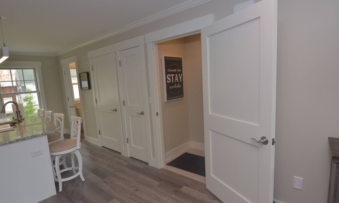 Wolfeboro Casa | Hermoso apartamento en el centro de Wolfeboro