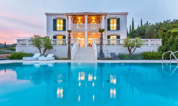 Orasac Villa | Beautiful Dubrovnik Villa | 5 Bedrooms | Villa Gold Dubrovnik | Stylish Furnishings & Wonderful Sea Views | Orasac