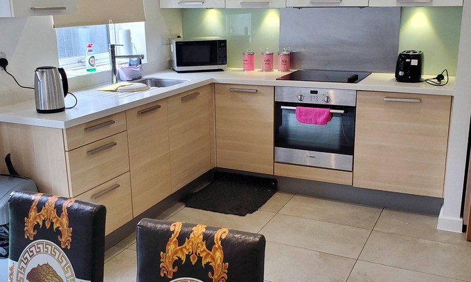 Openshaw Casa | Beautiful & elegant apartment