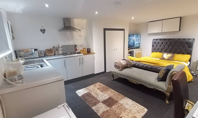 Harehills Apartamento | Beautiful En-suite Studio in Leeds -lower Floor