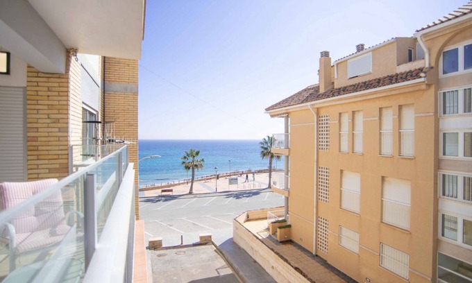 Torre de la Horadada Apartamento | Beautiful Beachfront Two Bedroom Apartment