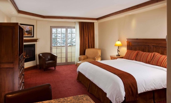 Vail Hotel | Beautiful Escape! Two Great Mountain View Units, Hot Tub, On-site Restaurants!