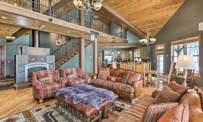 Eureka Cabina | Beautiful Eureka Cabin Rental on Golf Resort!