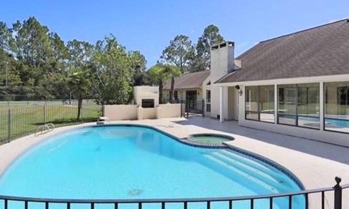 Slidell Casa | Hermosa finca ejecutiva a solo 20 minutos de Nueva Orleans