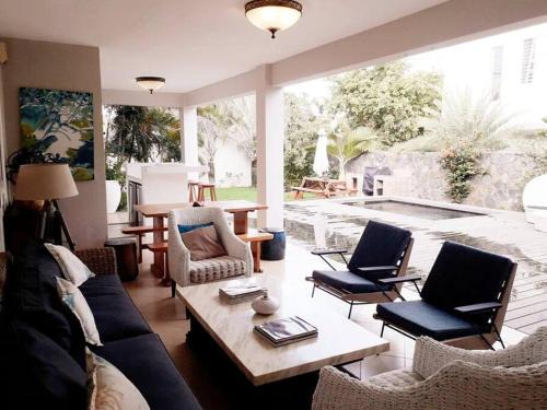Pointe aux Canonniers Villa | Beautiful Family Villa L'ile Maurice