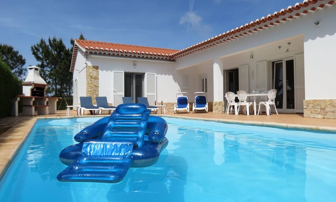 Aljezur Villa | Hermosa villa familiar, tranquila piscina privada, amplio jardín, excelentes playas y WiFi