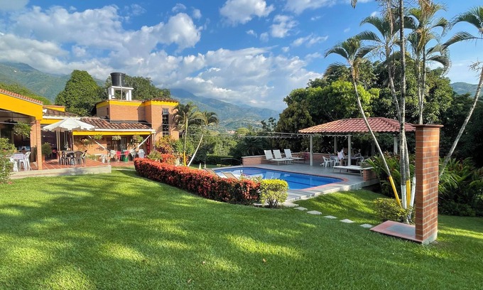 San Jeronimo Villa | Bonita finca (Villa) en San Jerónimo, Antioquia, 40 min de Medellín