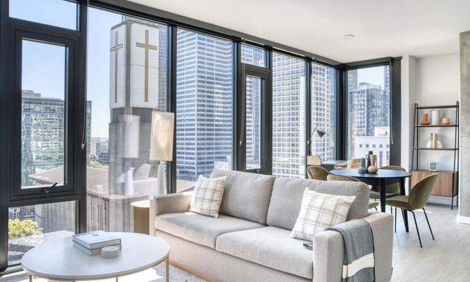 Downtown Seattle Apartamento | Beautiful First Hill 2BR w/ Gym & Coworking, by Blueground