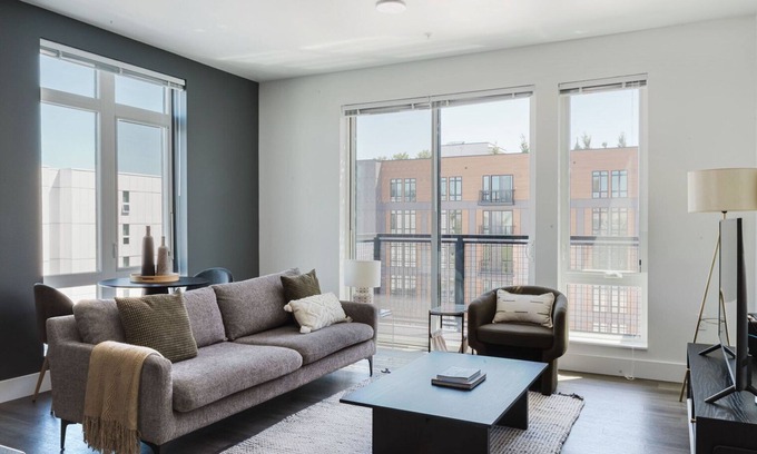Squire Park Apartamento | Beautiful First Hill Jr 1BR w/ Gym, BBQ & Game Room, by Blueground