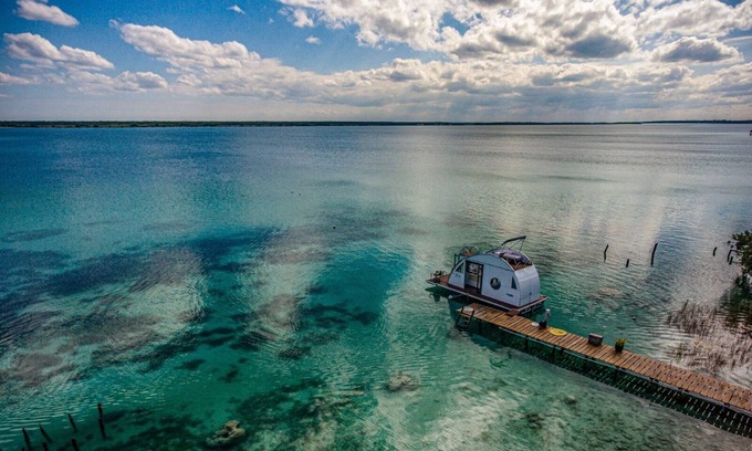 Bacalar Alquiler De Eote | Hermosa Casa Flotante en la Laguna de los 7 Colores, Bacalar