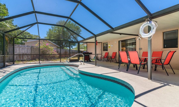 Sarasota Springs Casa | Hermosa villa floridana con piscina privada!30% DE DESCUENTO