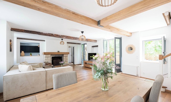 Dampierre-en-Yvelines Casa | Beautiful family house sleeps 9 near the castle in Dampierre