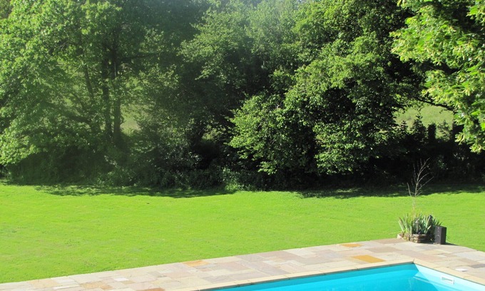Dompierre-les-Eglises Otro | Bellamente restaurada casa de campo de 5 habitaciones, gran piscina y 12 acres de tierra