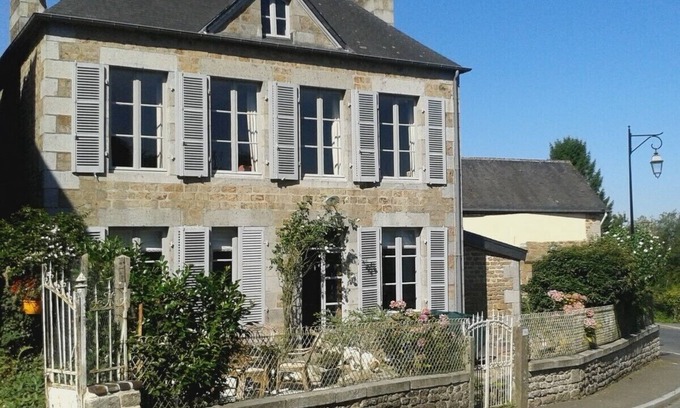 Noues de Sienne Casa | Hermosa Maison De Maitre en el corazón del bonito pueblo