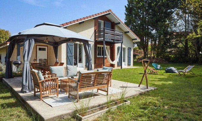 Mezos Casa | Beautiful, fully-equipped family home