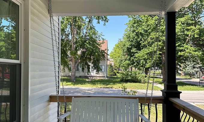 Wahoo Casa | Beautiful Fully Renovated Charming 3-bedroom house in pleasant Wahoo, NE