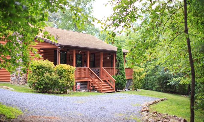 Luray Cabina | Cozy Bear Cottage - ¡Navidad en la cabaña!