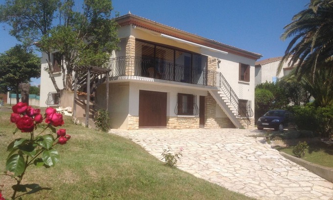 Marseillan Apartamento | Hermoso apartamento con jardín con entrada privada en el pueblo de Marseillan