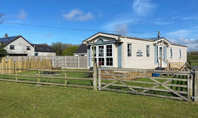 Newborough Chalet De Esquí | Beautiful 2-Bed Chalet in Llanfairpwllgwyngyll