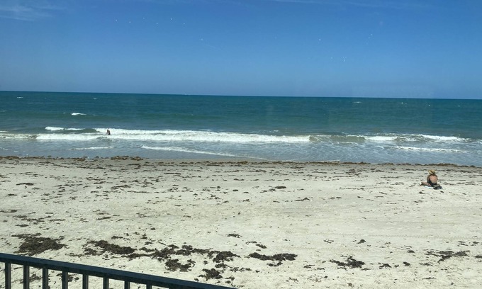Central Beach Condominio | Beautiful gem by the sea!!!! Available April through December! Monthly rental