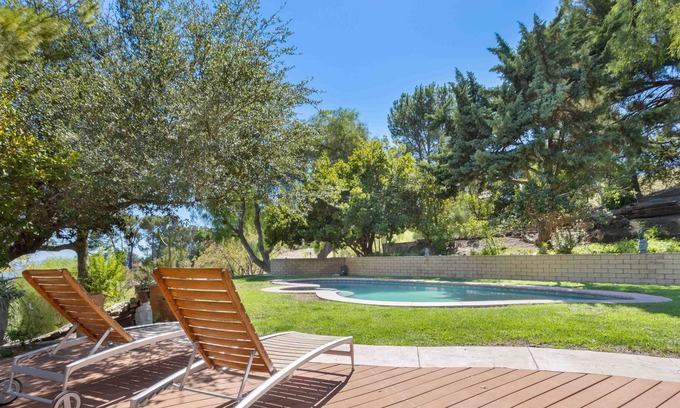 Granada Hills North Casa | Beautiful Getaway House w/ Pool in Private Forest