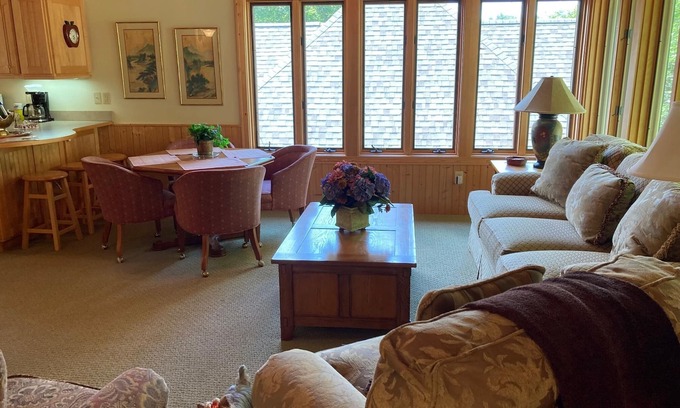 Sapphire Casa | BEAUTIFUL GUEST HOUSE NEAR THE SMOKEY MOUNTAINS. PROPERY IS FOR VACATION.