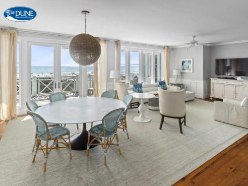 WaterSound Beach Apartamento | BEAUTIFUL GULF VIEWS Spacious, Updated 316B WaterSound Crossings Steps to Beach and Pool condo