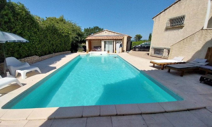 Saint-Esteve-Janson Casa | Hermosa casa en un pequeño pueblo provenzal 20 'de Aix.