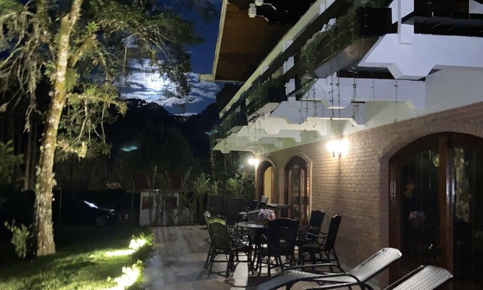 Loteamento Jardim Veu da Noiva Casa | Hermosa casa de alto estándar en Campos do Jordão / São Paulo / Brasil / 20 personas