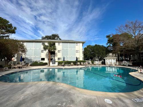 Folly Field Casa | Beautiful Hilton Head Island Oasis - Resort 2 BDR