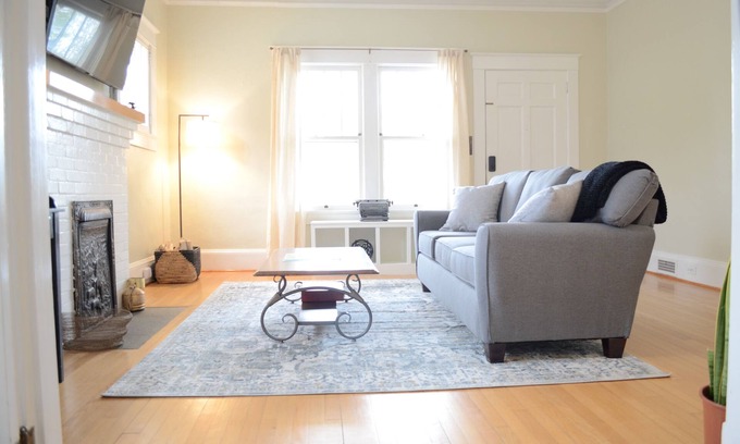 Aberdeen Casa | Beautiful historic home in the middle of quaint little downtown Aberdeen, NC.