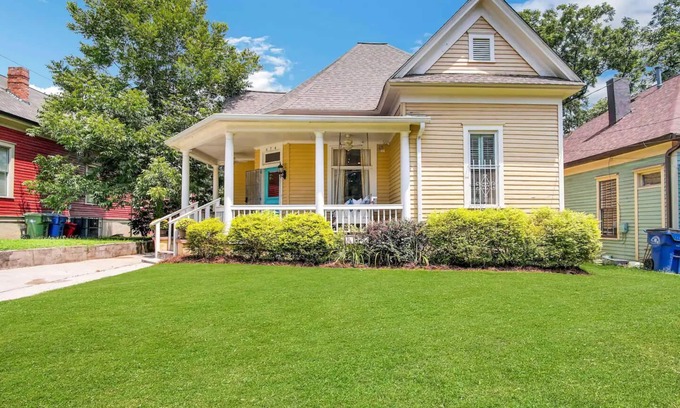 West End Casa | Beautiful Historic West End Home CLOSE to Downtown