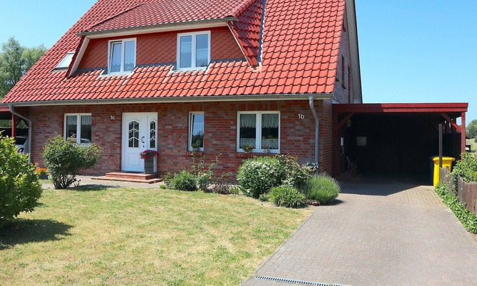 Alt Bukow Casa | Beautiful holiday apartment near the Baltic Sea