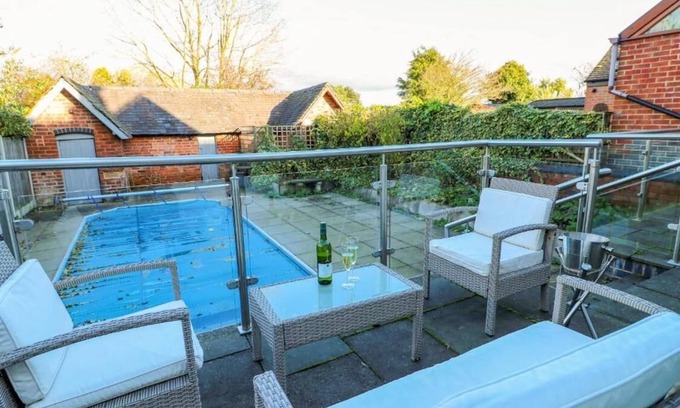West Hallam Casa | Beautiful Holiday Home Village Sleeps up to 6