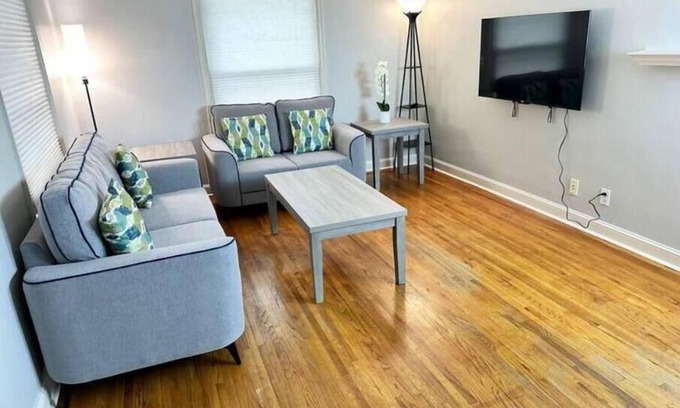 Wenonah Casa | Beautiful Home 5 mins from MSP Airport & MOA