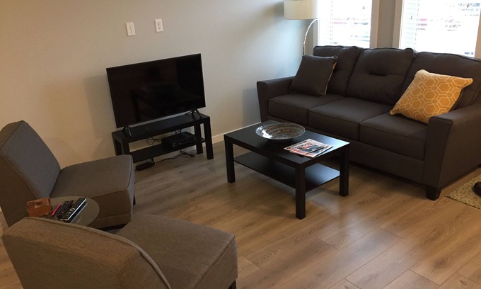 Seton Casa | Hermosa casa por South Health Campus Hospital en Seton Por Auburn Bay Calgary SE