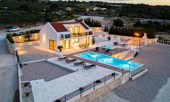 Supetar Casa | Hermosa casa en Splitska- Supetar