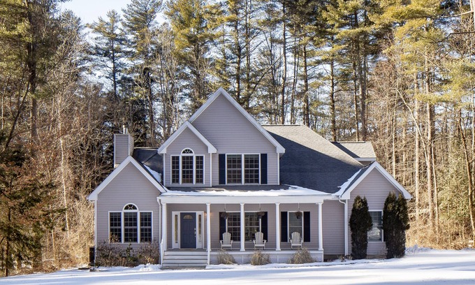 Lee Casa | Beautiful Home in AMAZING Berkshire Location