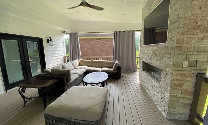 Atlanta Casa | Beautiful Home in Cascade Heights Atlanta