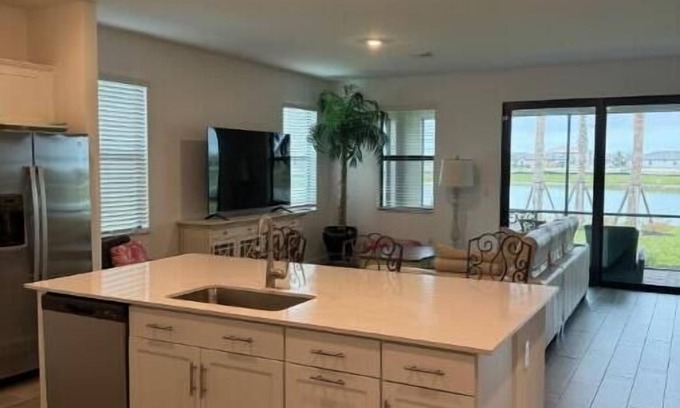 Estero Casa | Beautiful home in Estero Florida. Just north of Naples. In safe gated community.